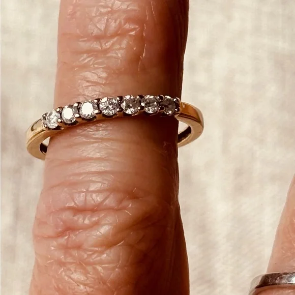 10k Gold Pave Diamond Band Ring size 7 - Picture 2 of 7